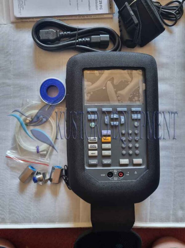 Fluke 729 30G FC Pressure Calibrator, 30 PSI, 2 Bar - Image 2