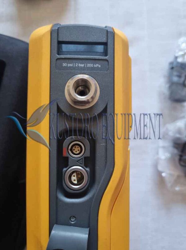 Fluke 729 30G FC Pressure Calibrator, 30 PSI, 2 Bar - Image 4
